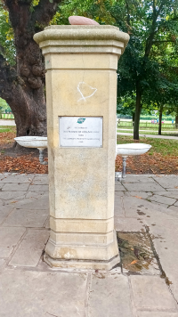 Drinking fountain in Café Yard