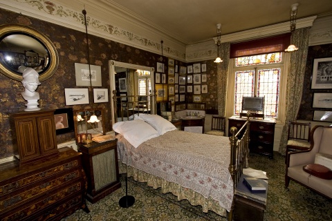 LS House bedroom